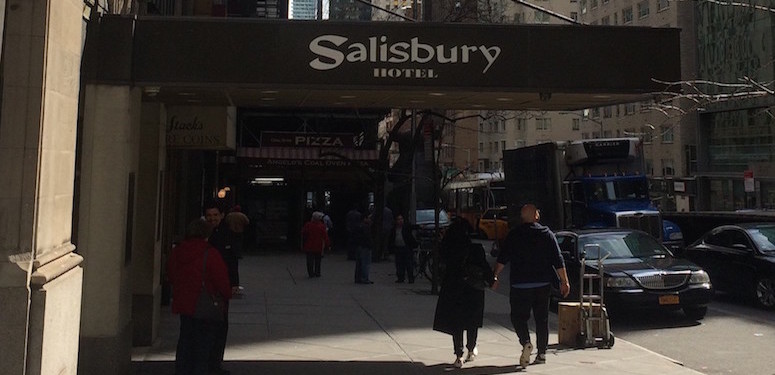 Entrance to the Salisbury Hotel